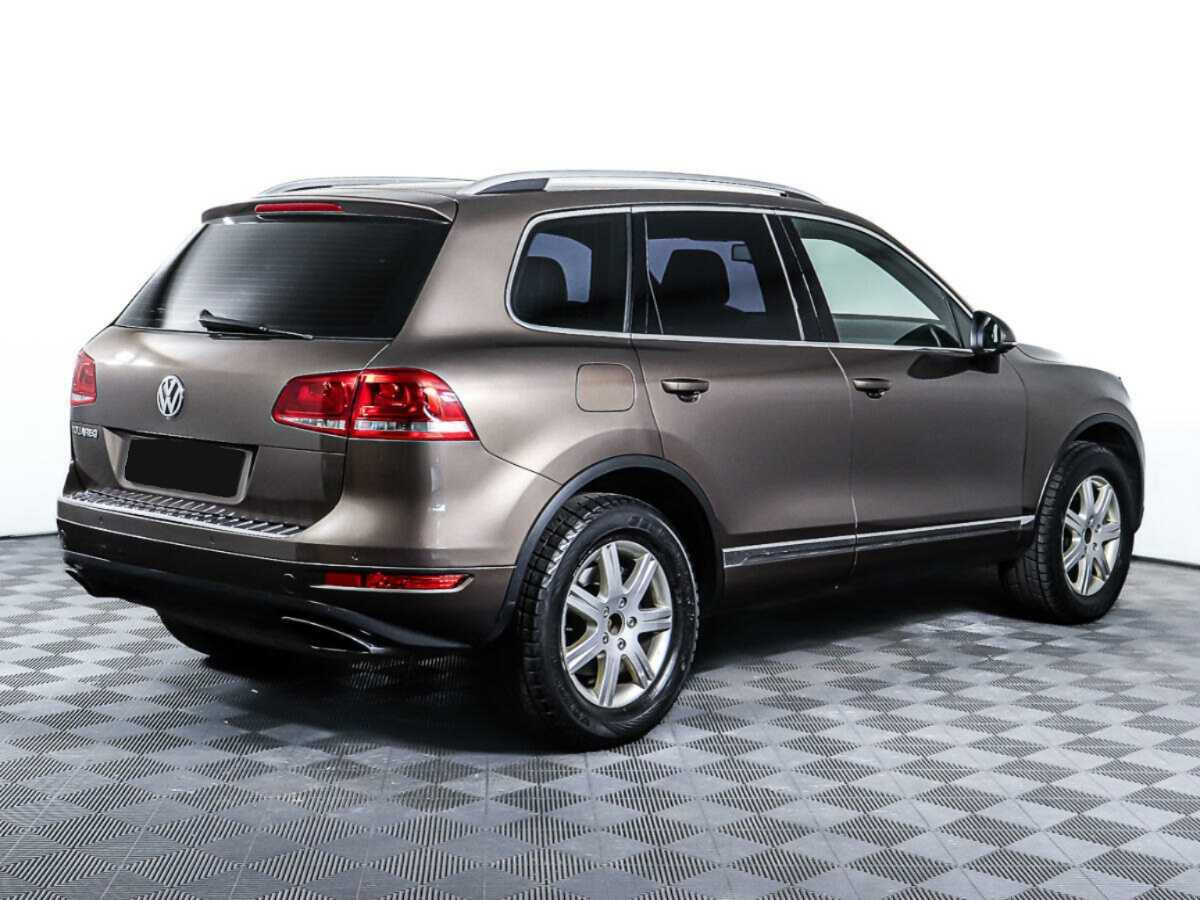 Volkswagen Touareg с пробегом — 2011 год. Фото: #4