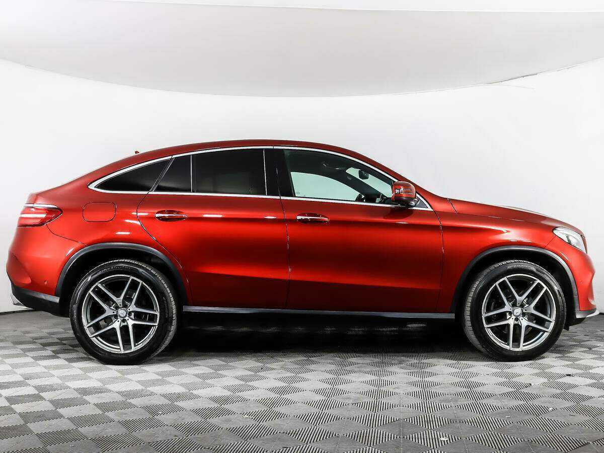 Mercedes-Benz GLE Coupe с пробегом — 2016 год. Фото: #3