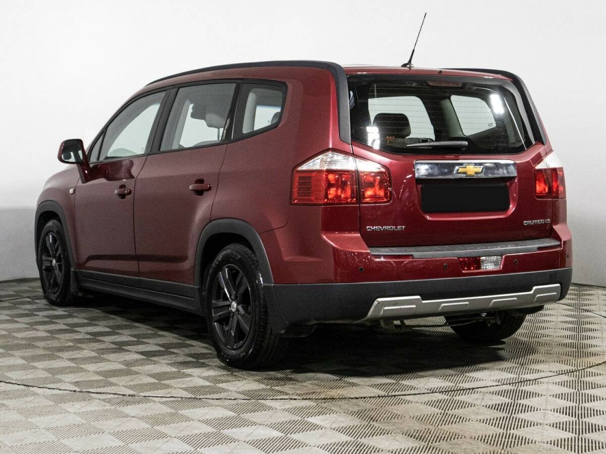 Chevrolet Orlando с пробегом — 2012 год. Фото: #6