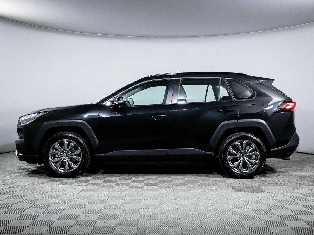 Toyota RAV4 с пробегом — 2024 год. Фото: #7
