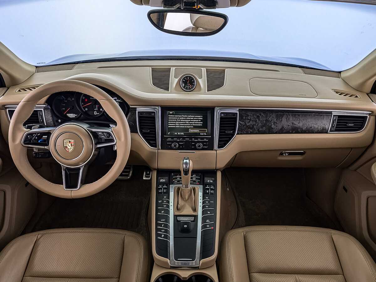 Porsche Macan с пробегом — 2015 год. Фото: #13