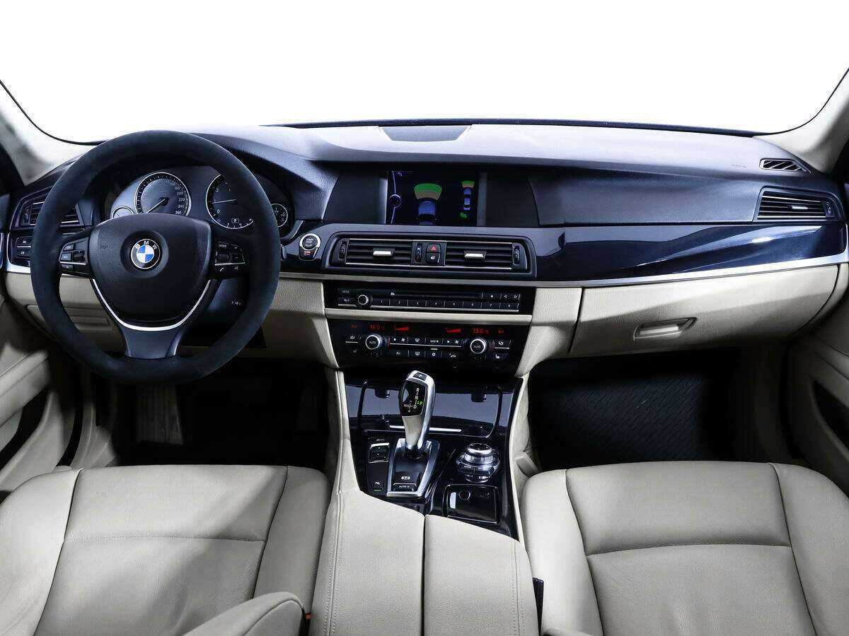 BMW 5 серии с пробегом — 2012 год. Фото: #12