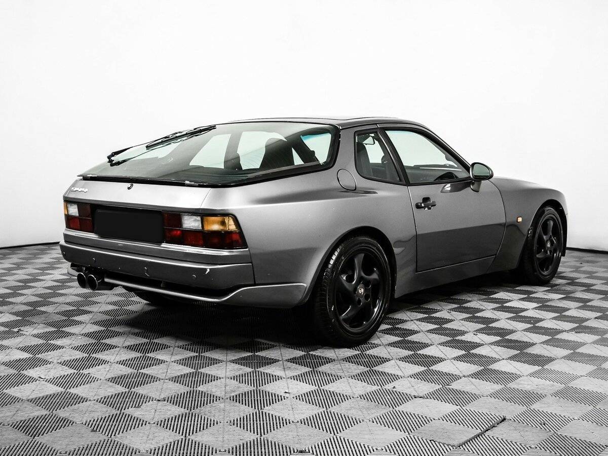 Porsche 944 с пробегом — 1986 год. Фото: #4