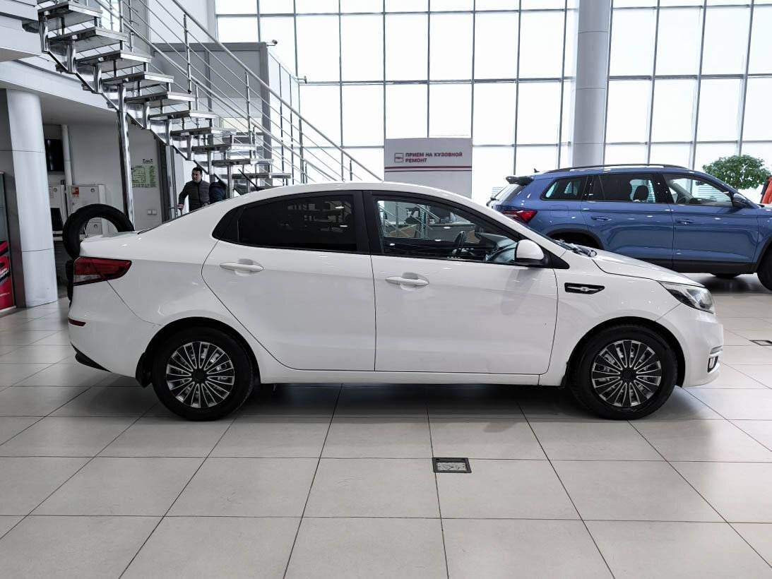Kia Rio с пробегом — 2016 год. Фото: #3