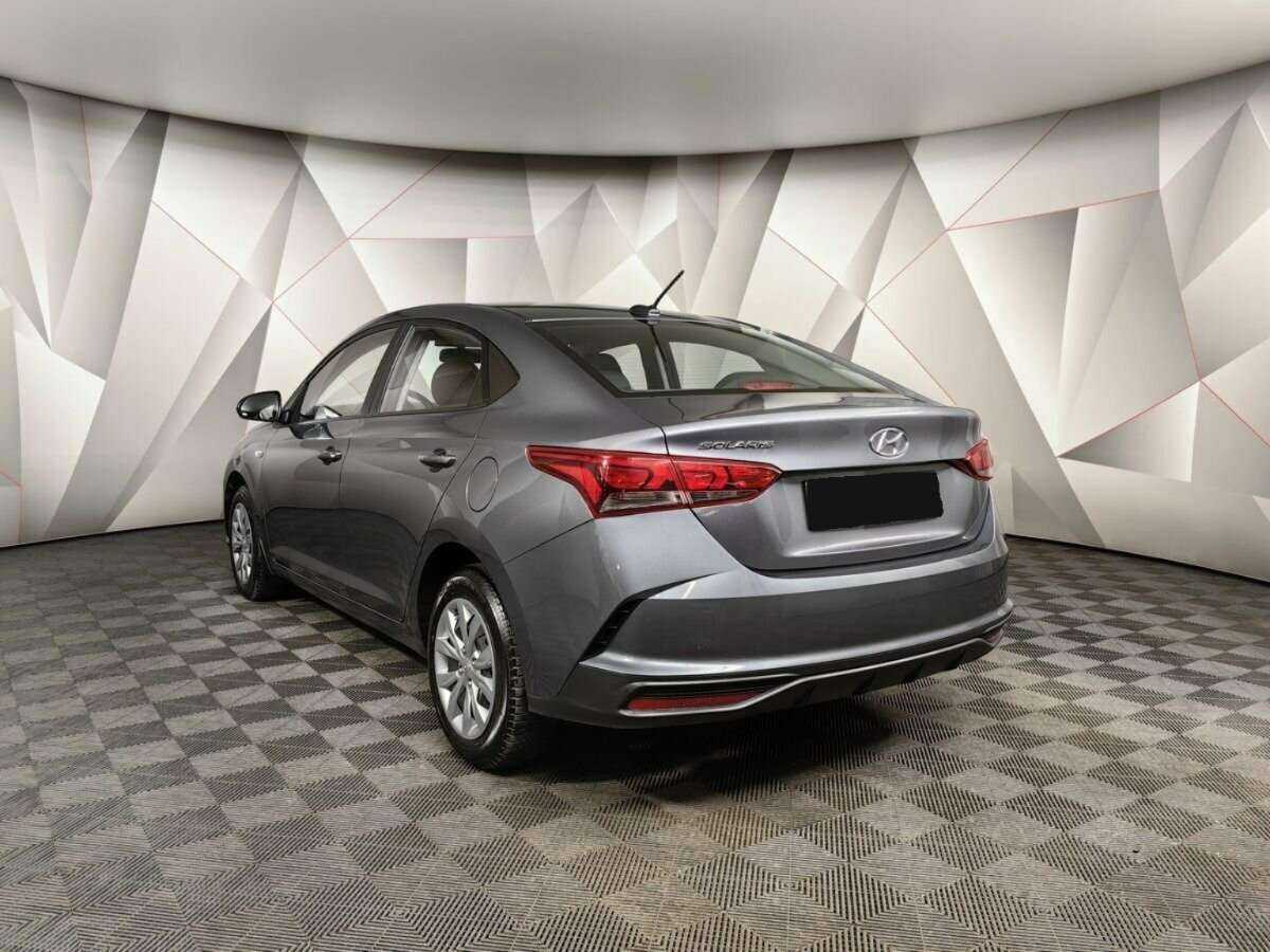Hyundai Solaris с пробегом — 2022 год. Фото: #3