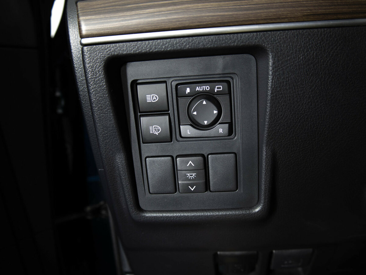Toyota Land Cruiser Prado с пробегом — 2018 год. Фото: #14