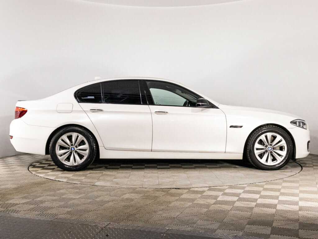 BMW 5 серии с пробегом — 2016 год. Фото: #3