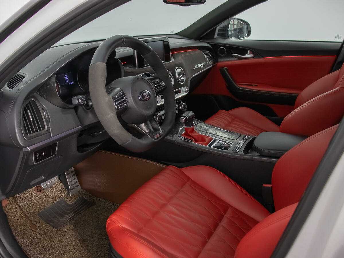 Kia Stinger с пробегом — 2018 год. Фото: #9