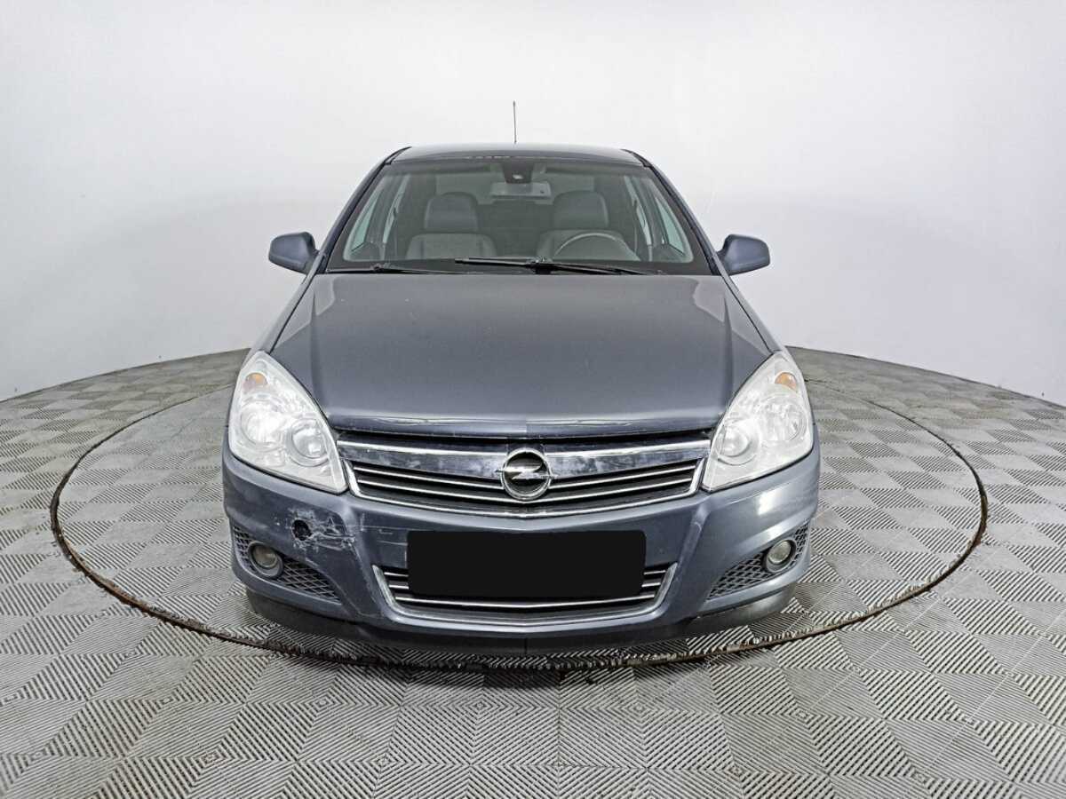 Opel Astra с пробегом — 2010 год. Фото: #1