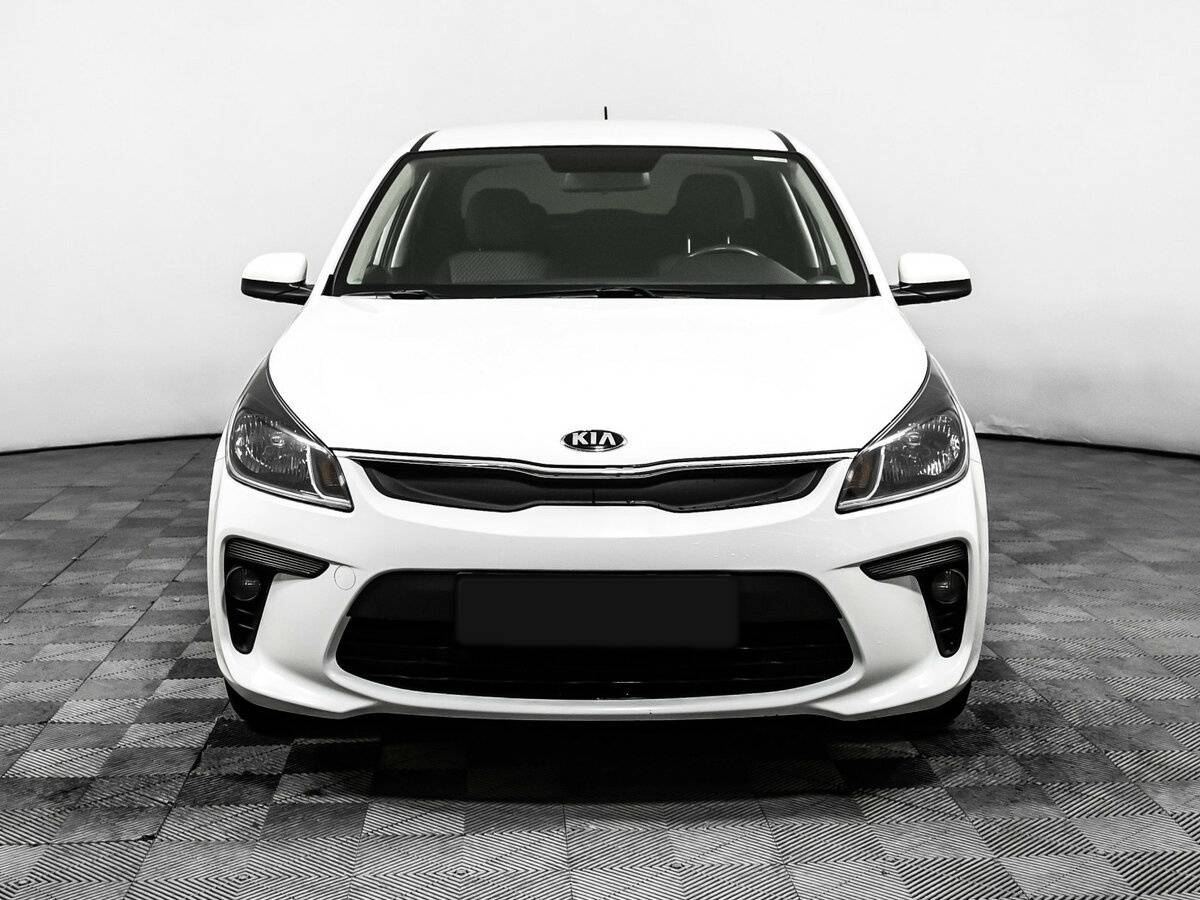 Kia Rio с пробегом — 2018 год. Фото: #1