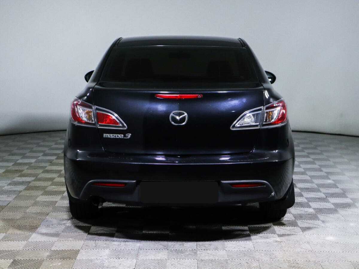 Mazda 3 с пробегом — 2011 год. Фото: #5