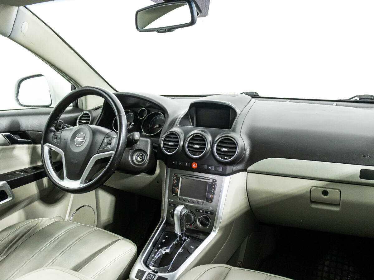 Opel Antara с пробегом — 2012 год. Фото: #8