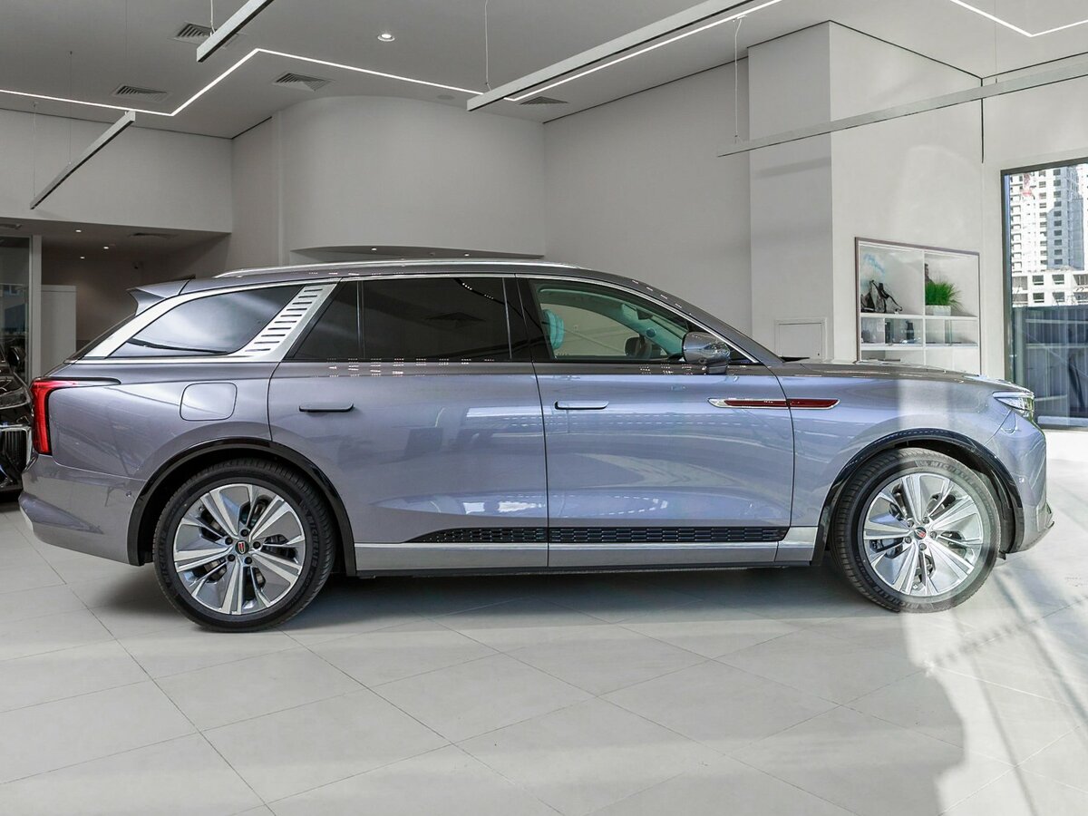 Hongqi E-HS9 с пробегом — 2022 год. Фото: #3
