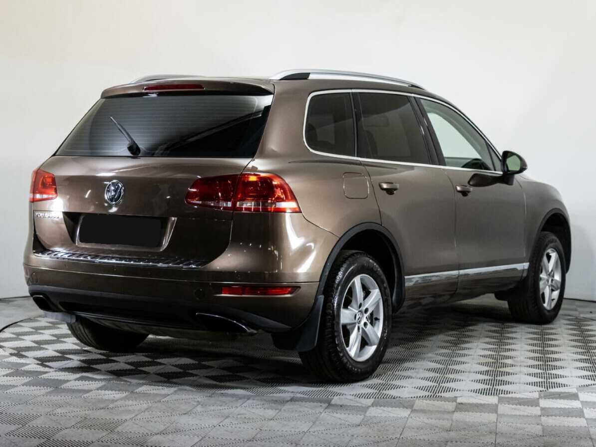 Volkswagen Touareg с пробегом — 2011 год. Фото: #4