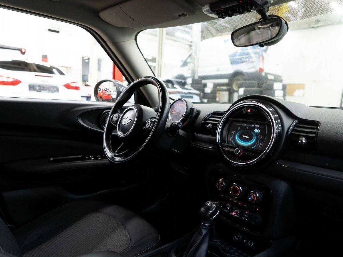 Mini Clubman с пробегом — 2016 год. Фото: #16