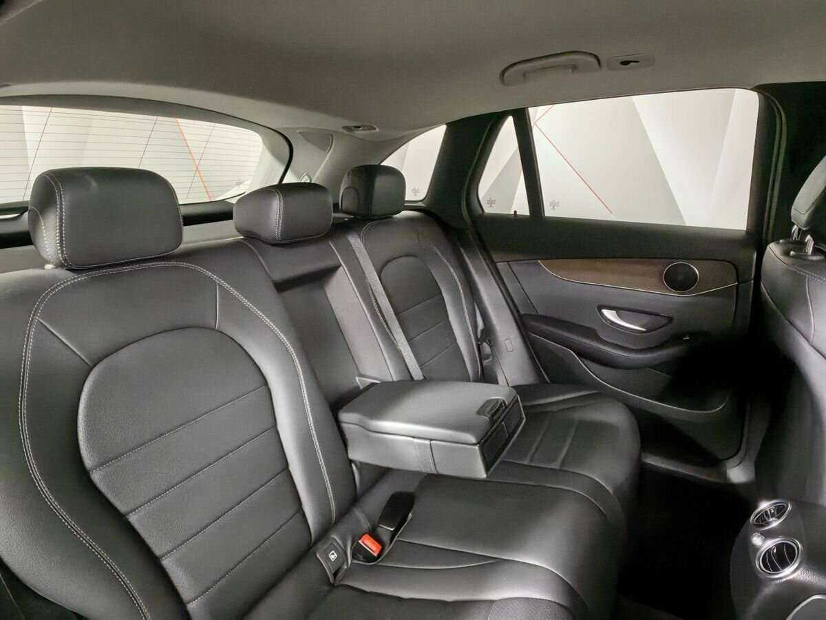 Mercedes-Benz GLC с пробегом — 2019 год. Фото: #12