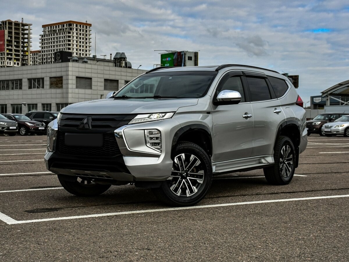 Mitsubishi Montero Sport с пробегом — 2022 год. Посмотреть фото