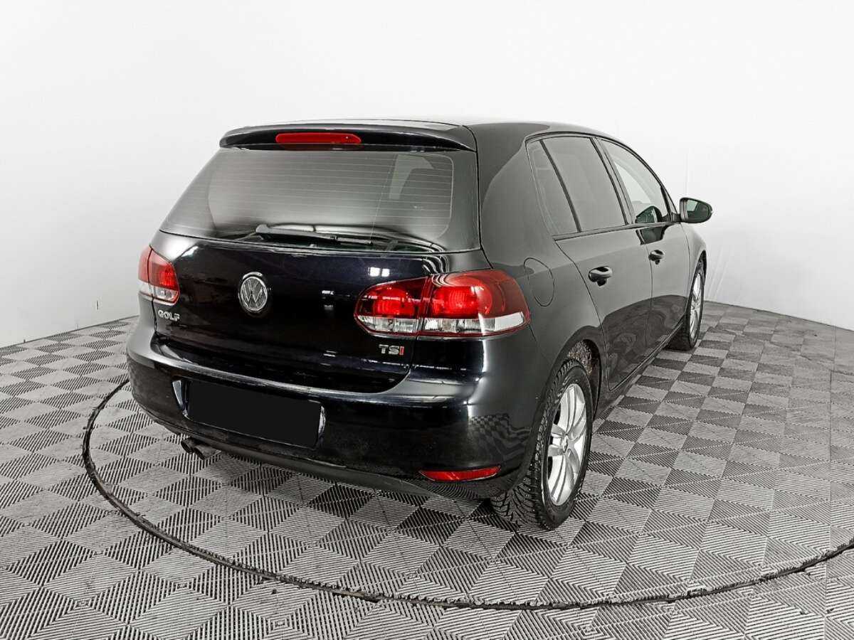 Volkswagen Golf с пробегом — 2011 год. Фото: #4