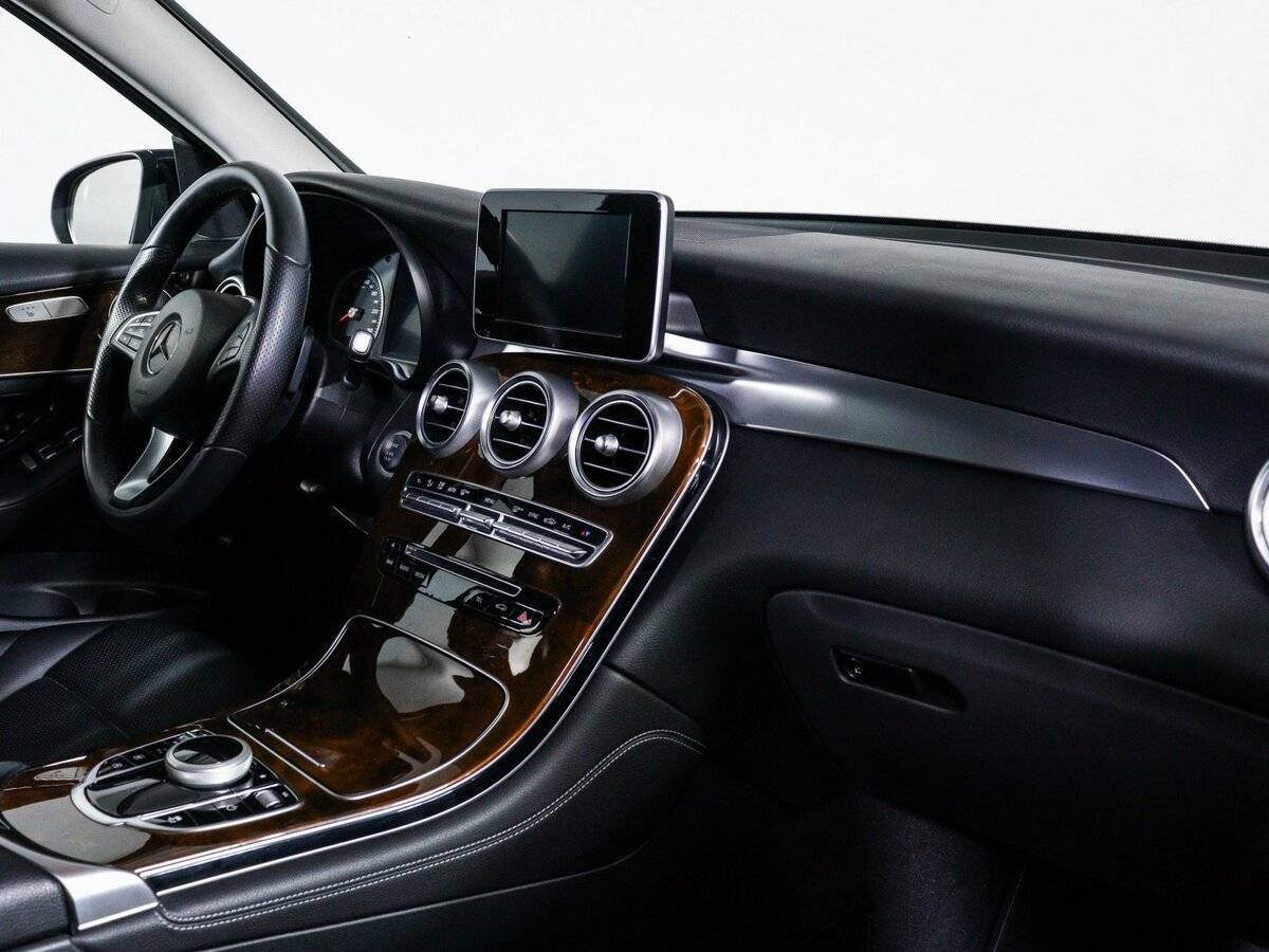 Mercedes-Benz GLC с пробегом — 2015 год. Фото: #8