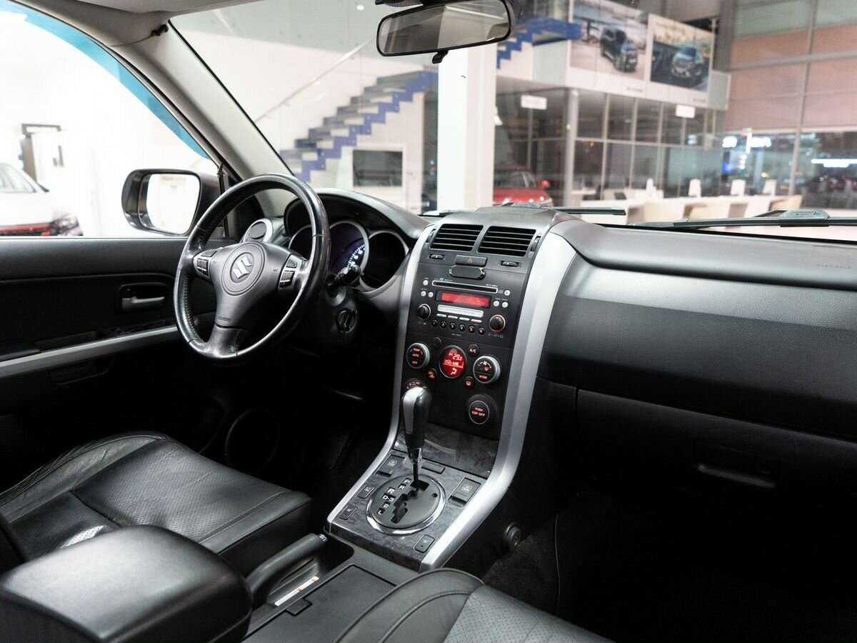 Suzuki Grand Vitara с пробегом — 2010 год. Фото: #16
