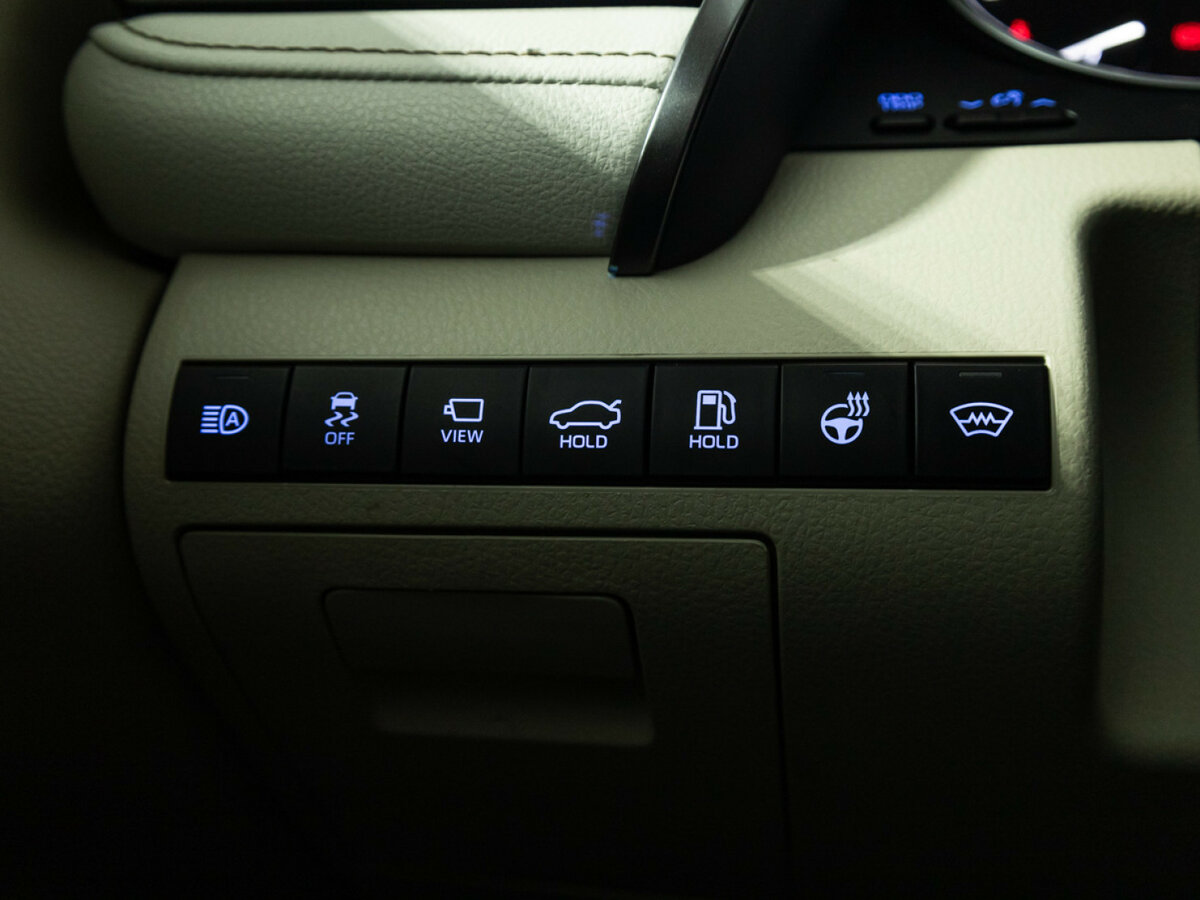 Toyota Camry с пробегом — 2020 год. Фото: #19