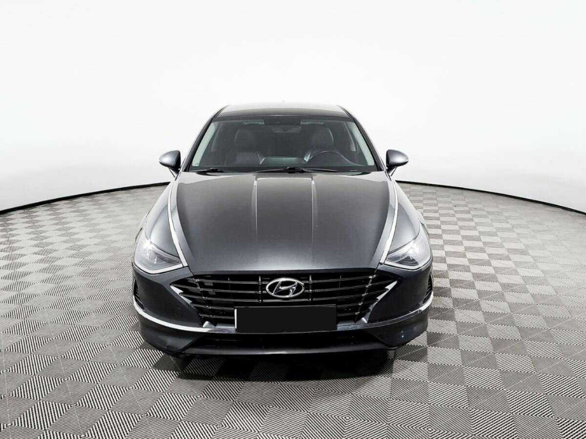 Hyundai Sonata с пробегом — 2020 год. Фото: #1