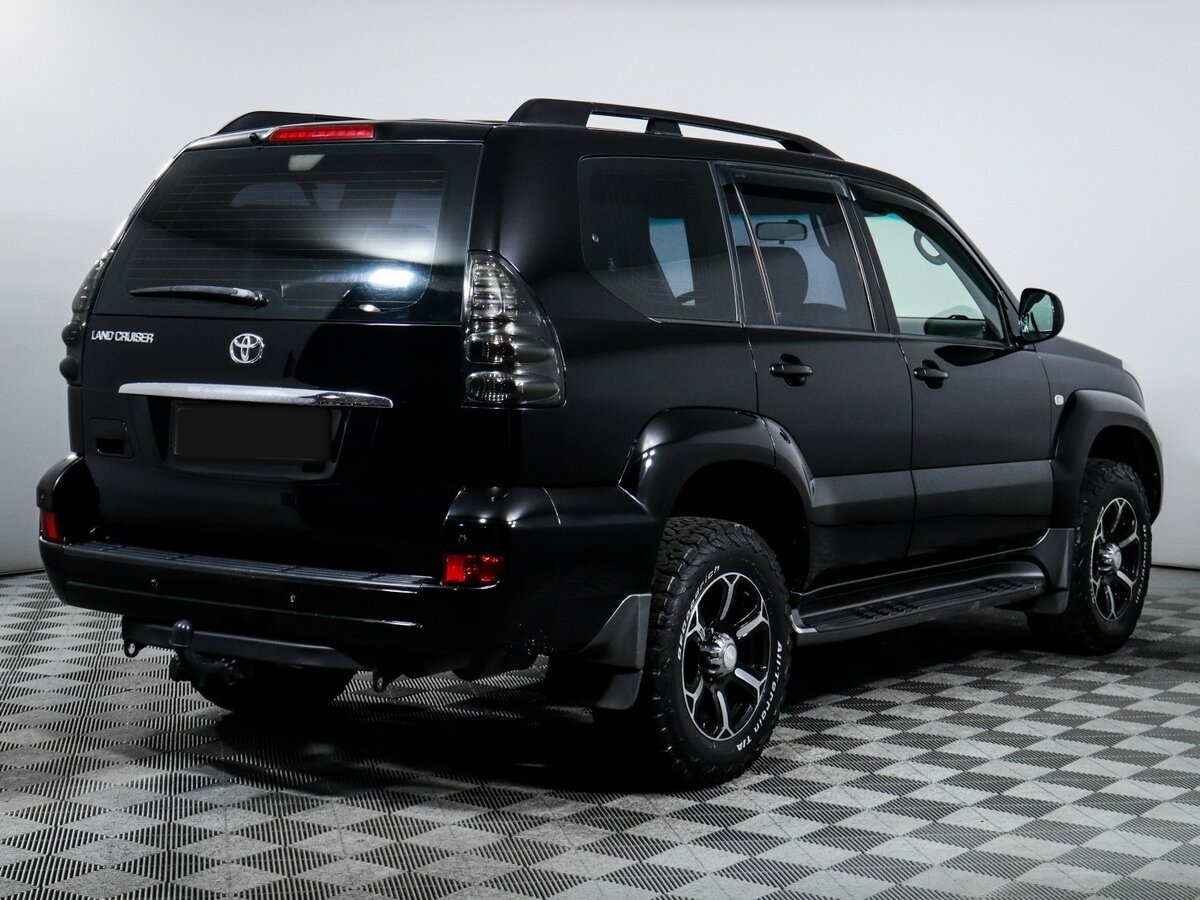 Toyota Land Cruiser Prado с пробегом — 2006 год. Фото: #2
