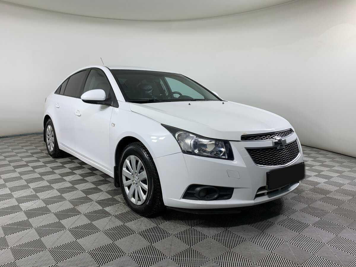 Chevrolet Cruze с пробегом — 2012 год. Фото: #2
