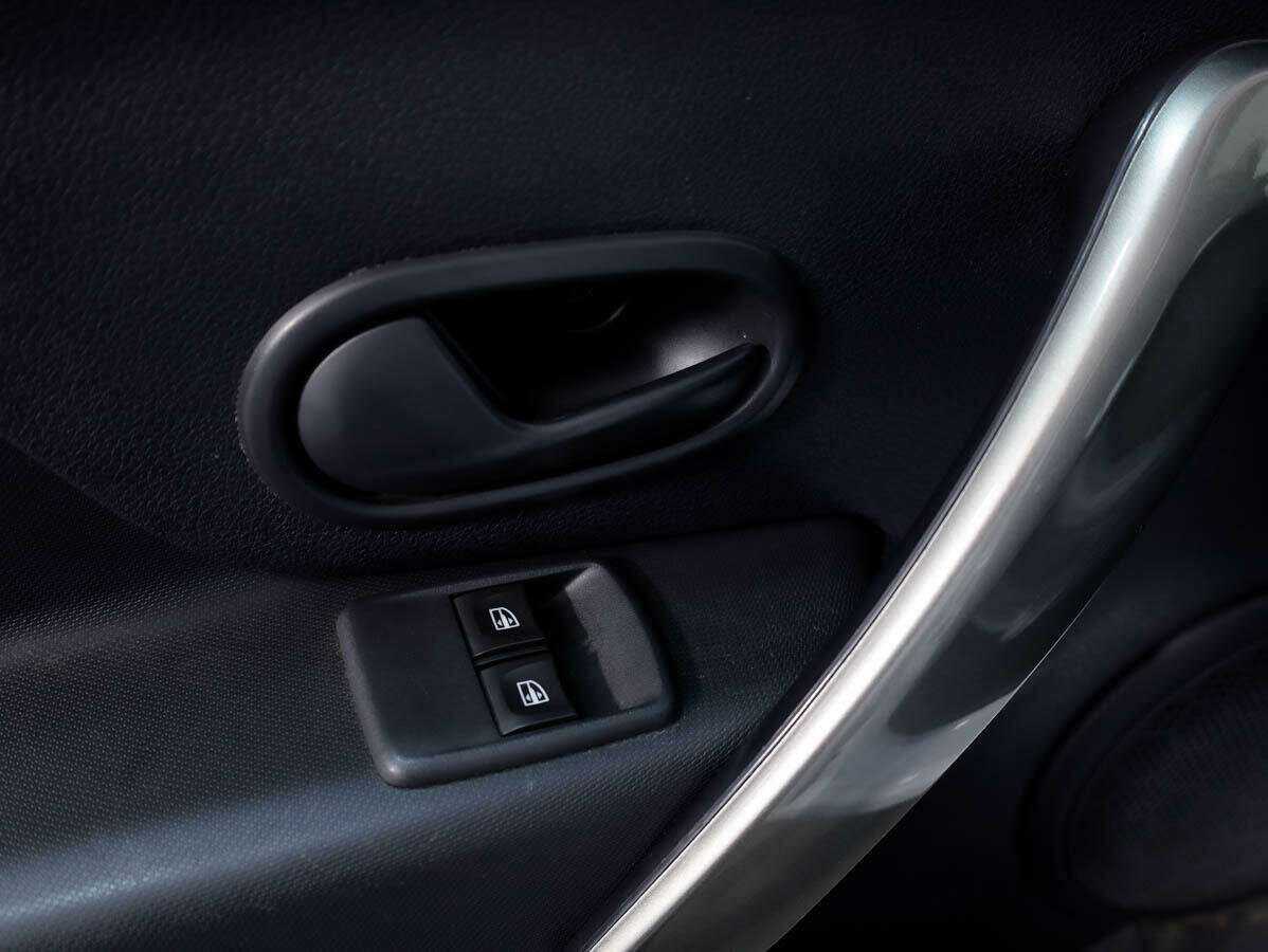 Renault Logan с пробегом — 2014 год. Фото: #14
