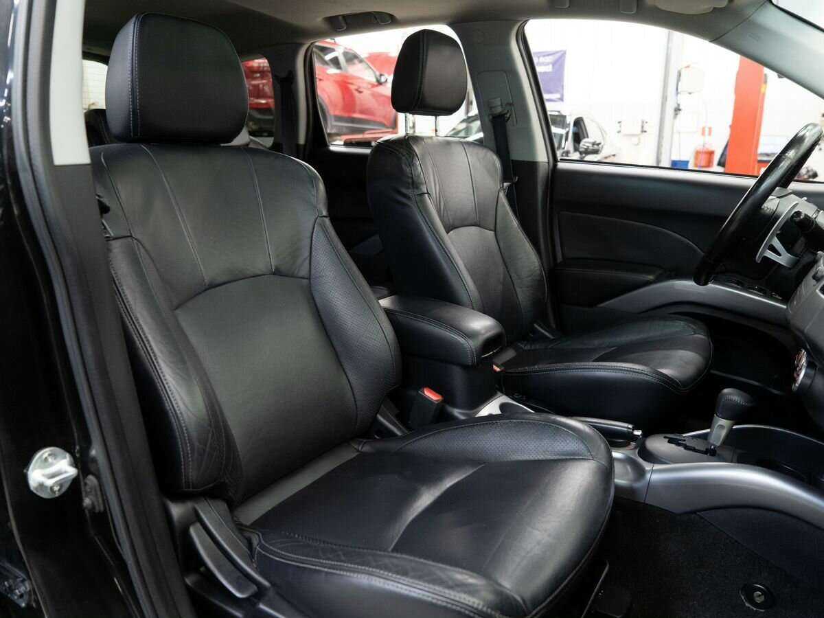 Mitsubishi Outlander с пробегом — 2007 год. Фото: #8