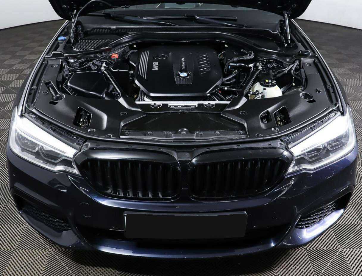 BMW 5 серии с пробегом — 2017 год. Фото: #8