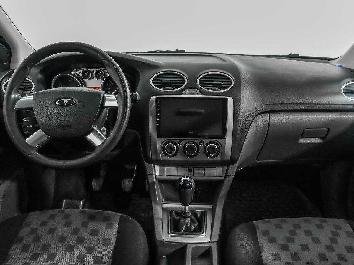 Ford Focus с пробегом — 2008 год. Фото: #11
