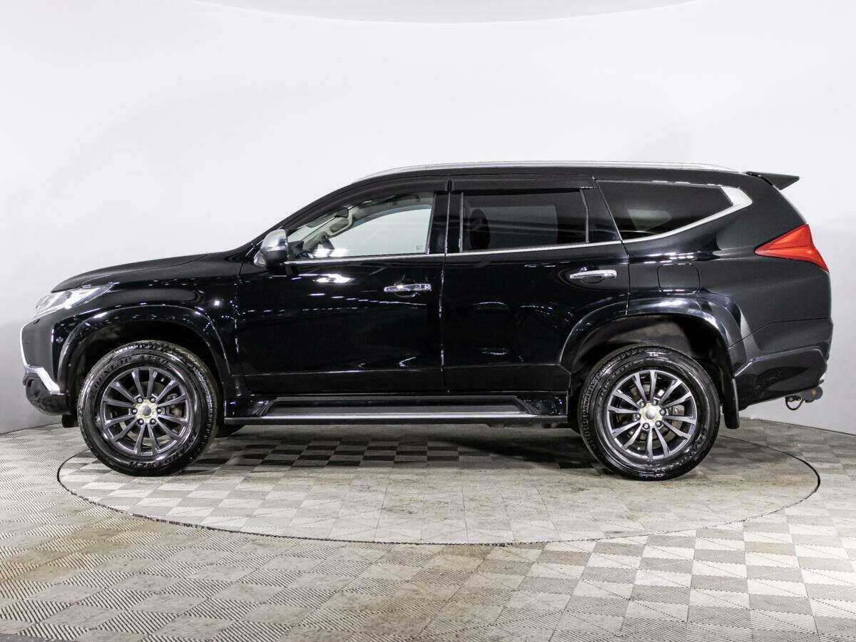 Mitsubishi Pajero Sport с пробегом — 2020 год. Фото: #7