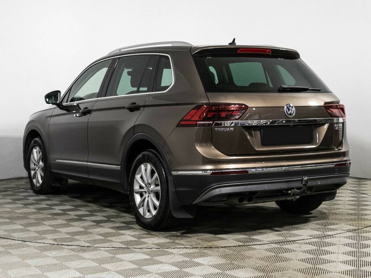 Volkswagen Tiguan с пробегом — 2017 год. Фото: #6