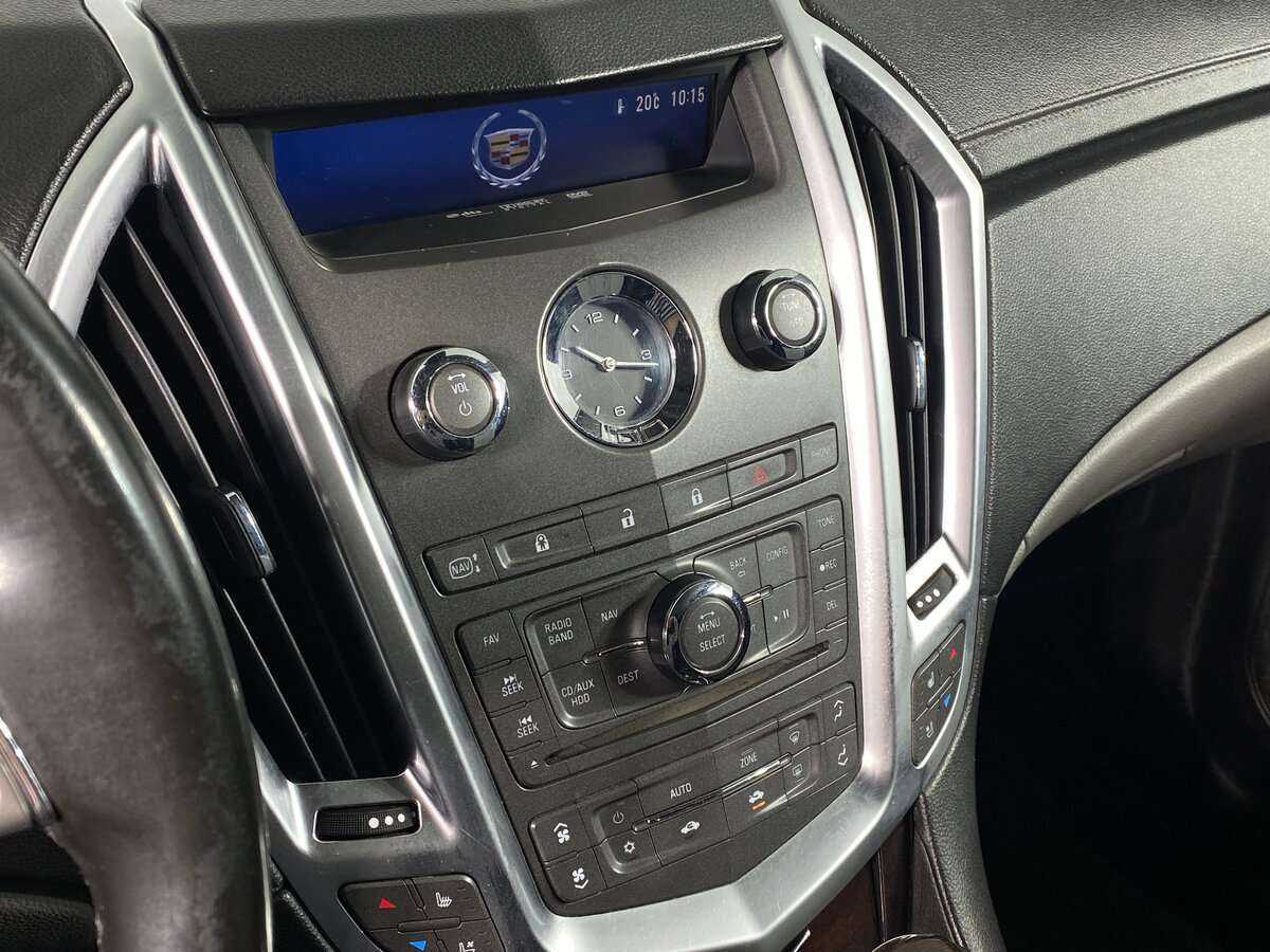 Cadillac SRX с пробегом — 2011 год. Фото: #15