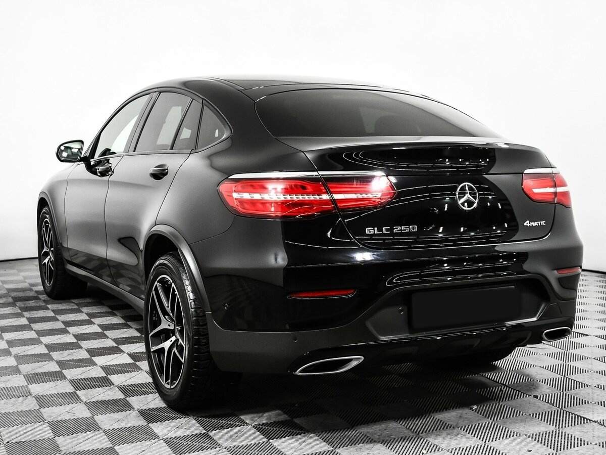 Mercedes-Benz GLC Coupe с пробегом — 2017 год. Фото: #6