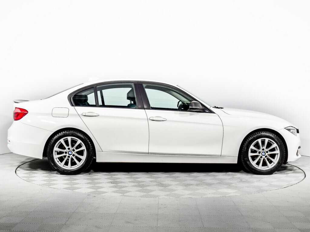 BMW 3 серии с пробегом — 2015 год. Фото: #3