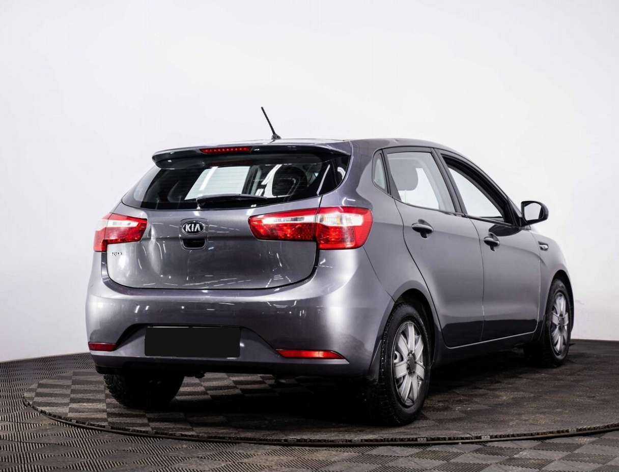 Kia Rio с пробегом — 2013 год. Фото: #5