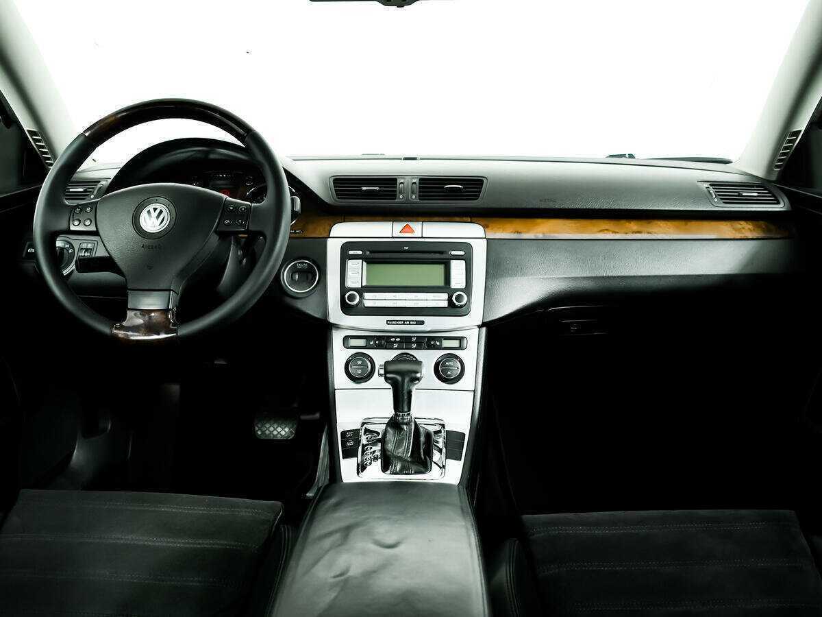 Volkswagen Passat с пробегом — 2008 год. Фото: #10