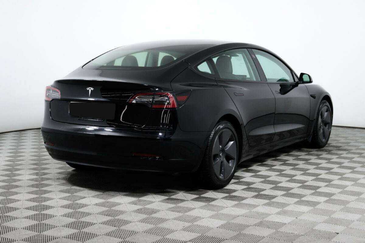 Tesla Model 3 с пробегом — 2021 год. Фото: #4