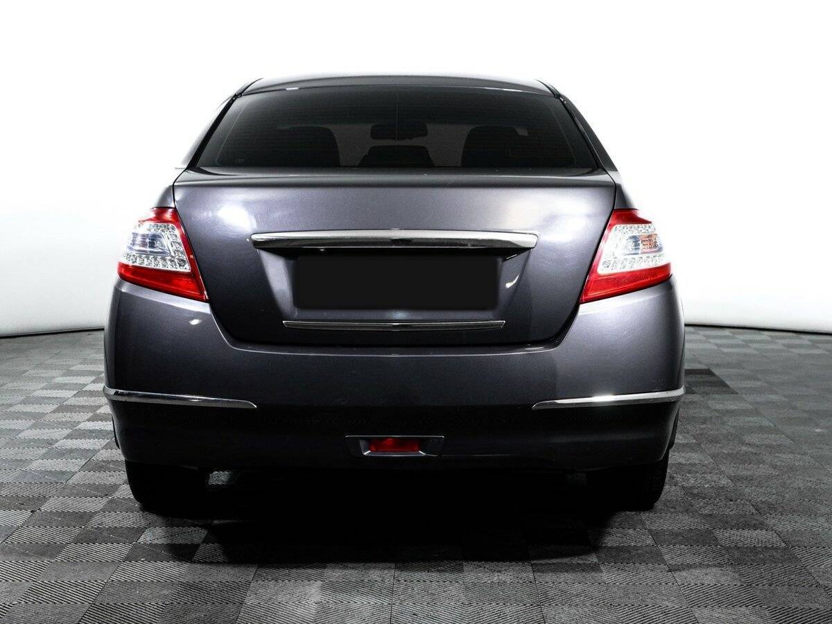 Nissan Teana с пробегом — 2011 год. Фото: #5