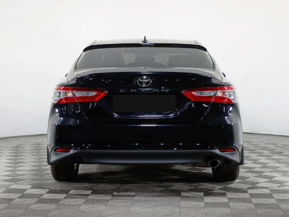 Toyota Camry с пробегом — 2021 год. Фото: #4
