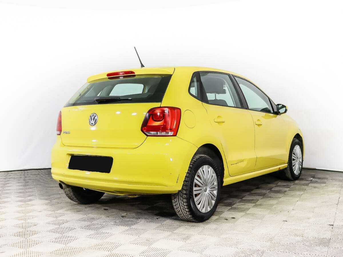 Volkswagen Polo с пробегом — 2011 год. Фото: #4