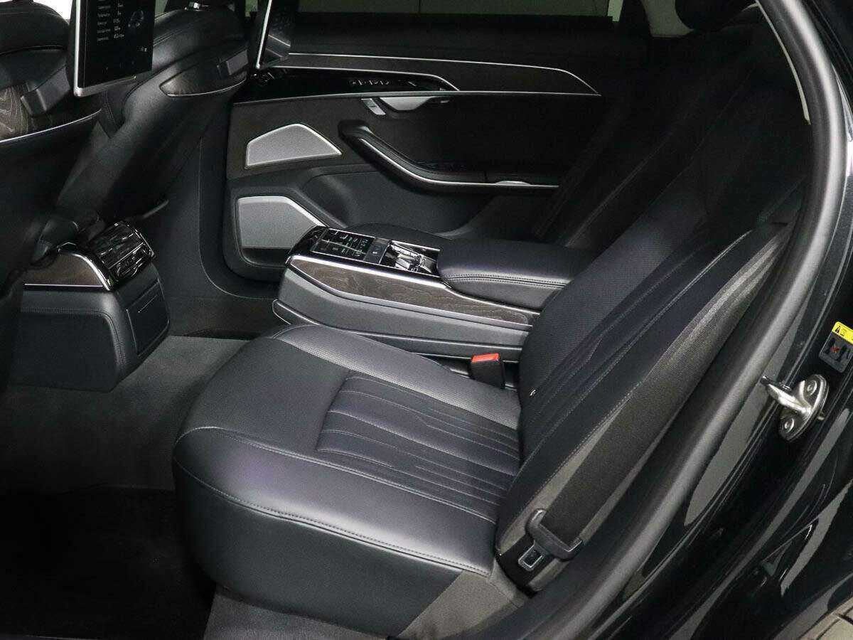 Audi A8 с пробегом — 2018 год. Фото: #8
