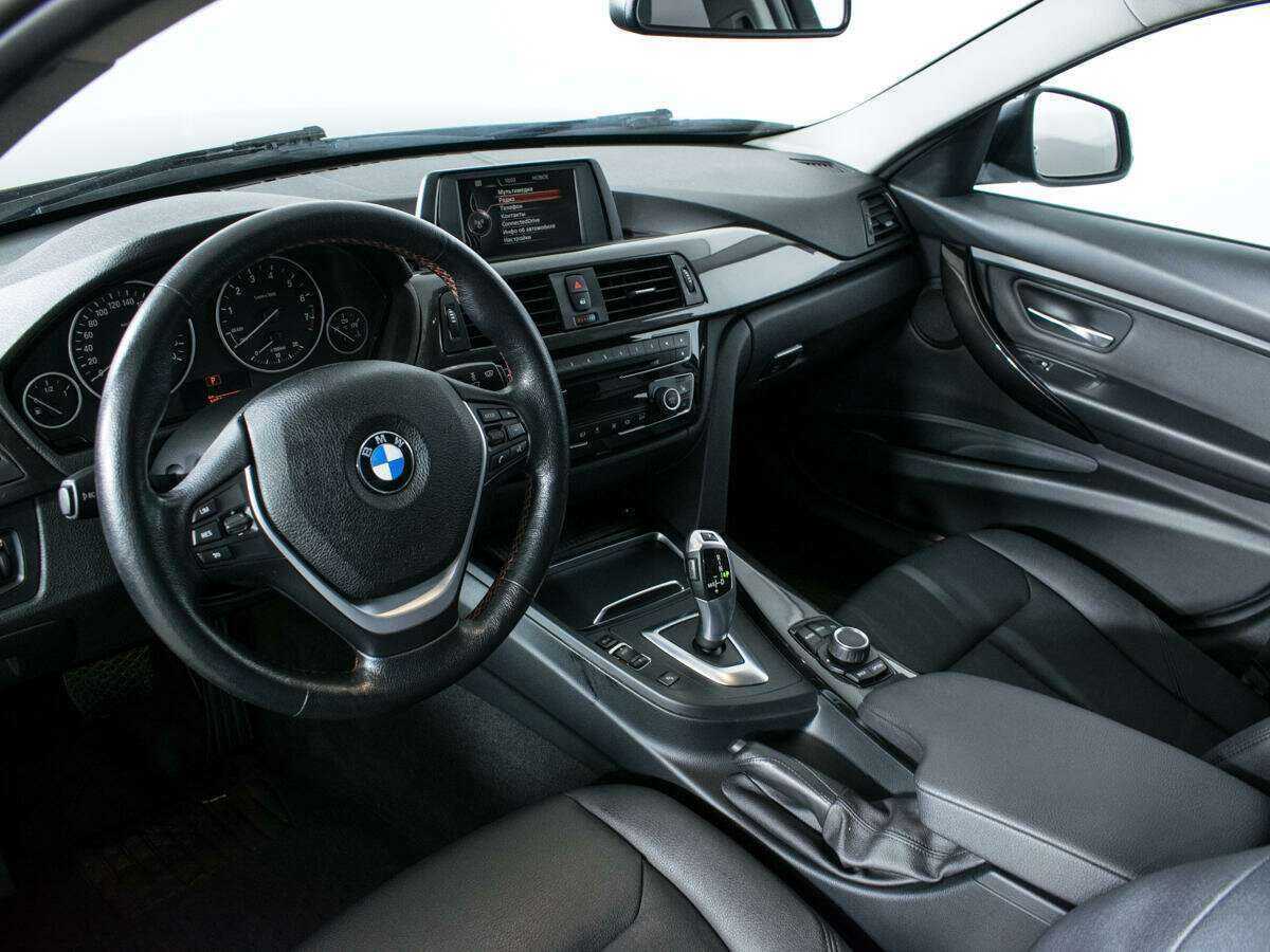 BMW 3 серии с пробегом — 2017 год. Фото: #12