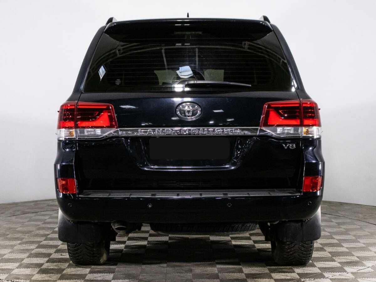 Toyota Land Cruiser с пробегом — 2018 год. Фото: #5