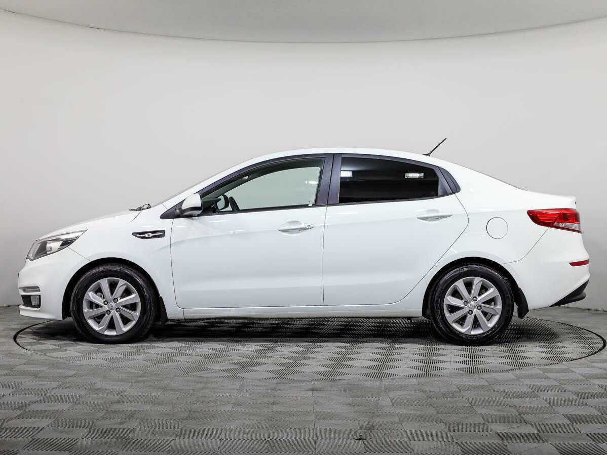 Kia Rio с пробегом — 2016 год. Фото: #6