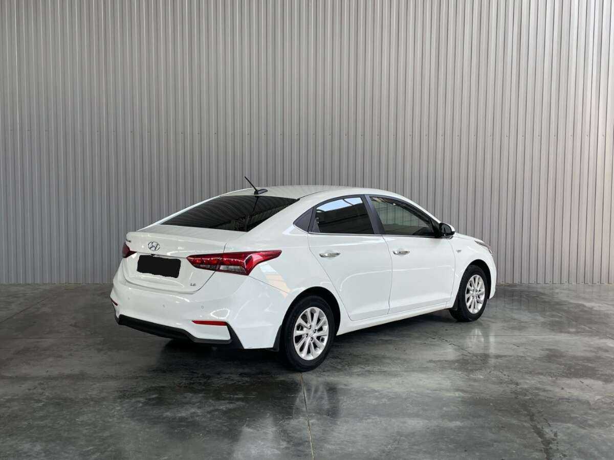 Hyundai Solaris с пробегом — 2018 год. Фото: #4