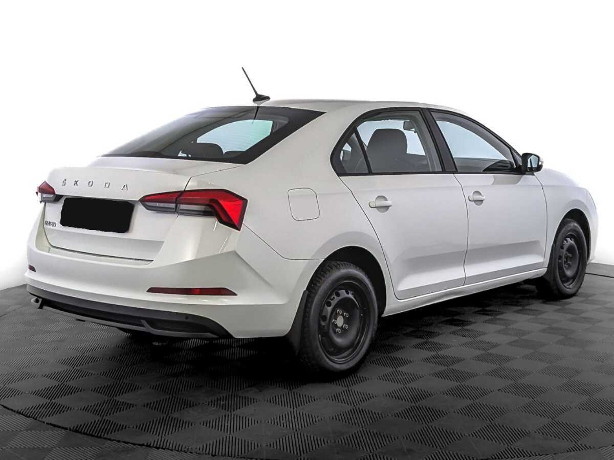 Skoda Rapid с пробегом — 2021 год. Фото: #4