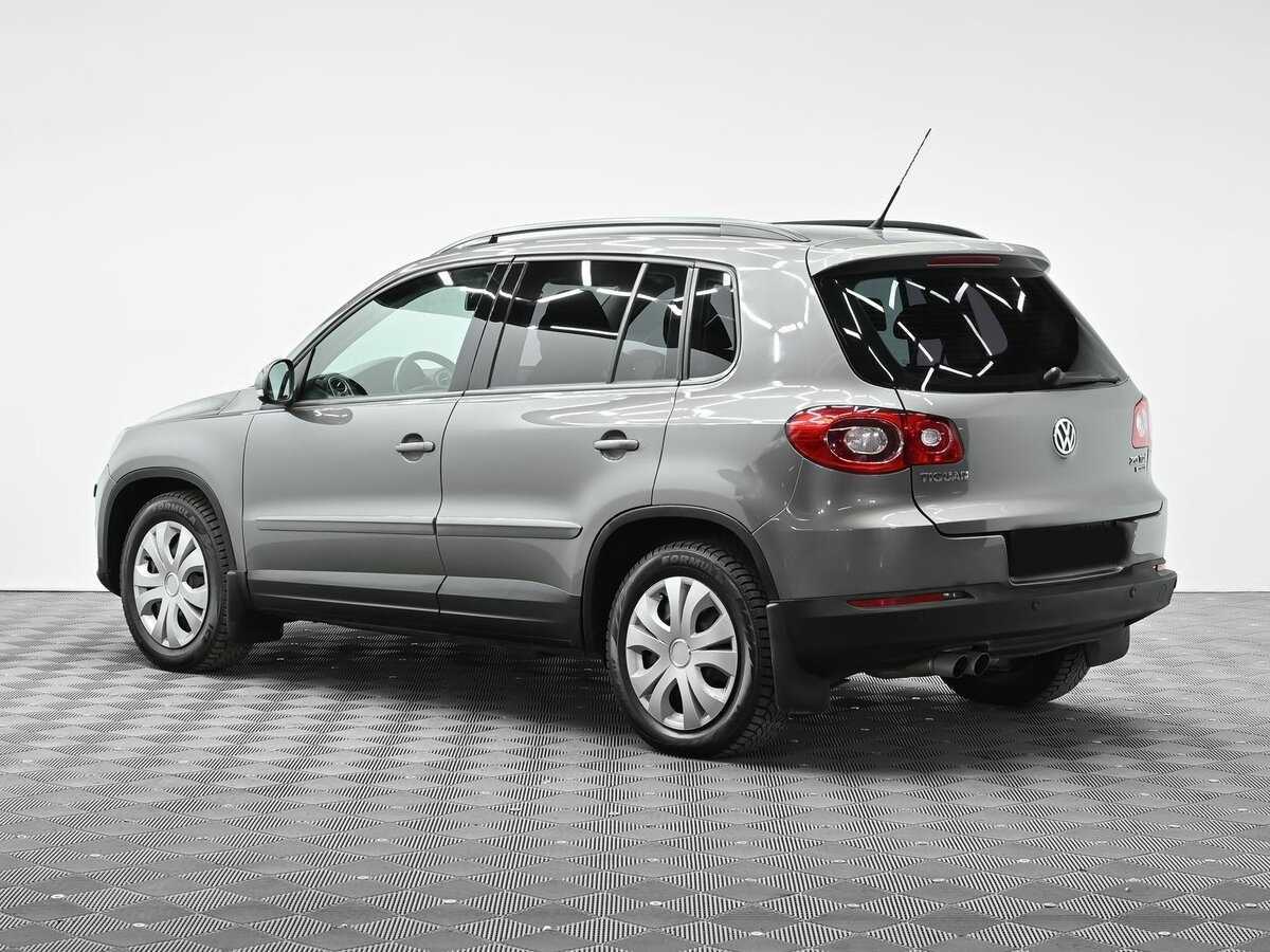 Volkswagen Tiguan с пробегом — 2009 год. Фото: #2